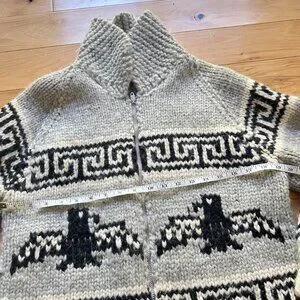 トップス  Kanata Handknitted Cowichan Eagle il_1080xN.6363713958_6pg6.jpg